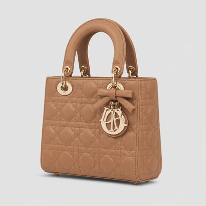 Lady Dior Cannage Lammleder Camel — Seitenansicht | Luren Authentisch