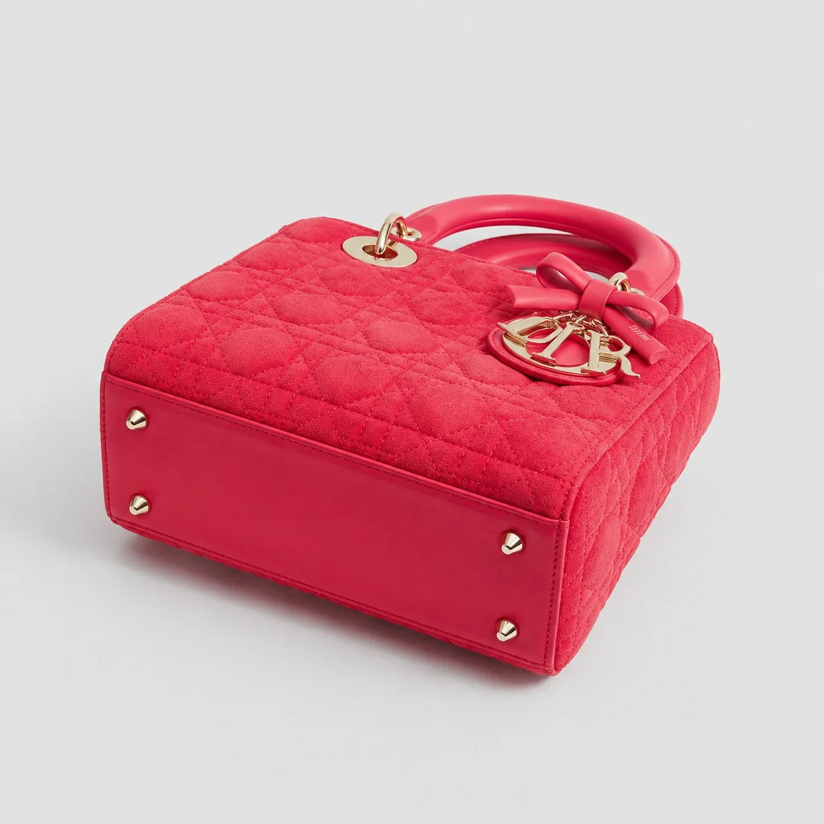 Lady Dior Cannage Veloursleder Rose Peony — Beschläge Detailansicht | Luren Authentisch